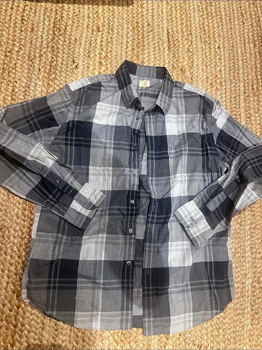 J.Crew Men's Plaid Button Down in Gray & Blue